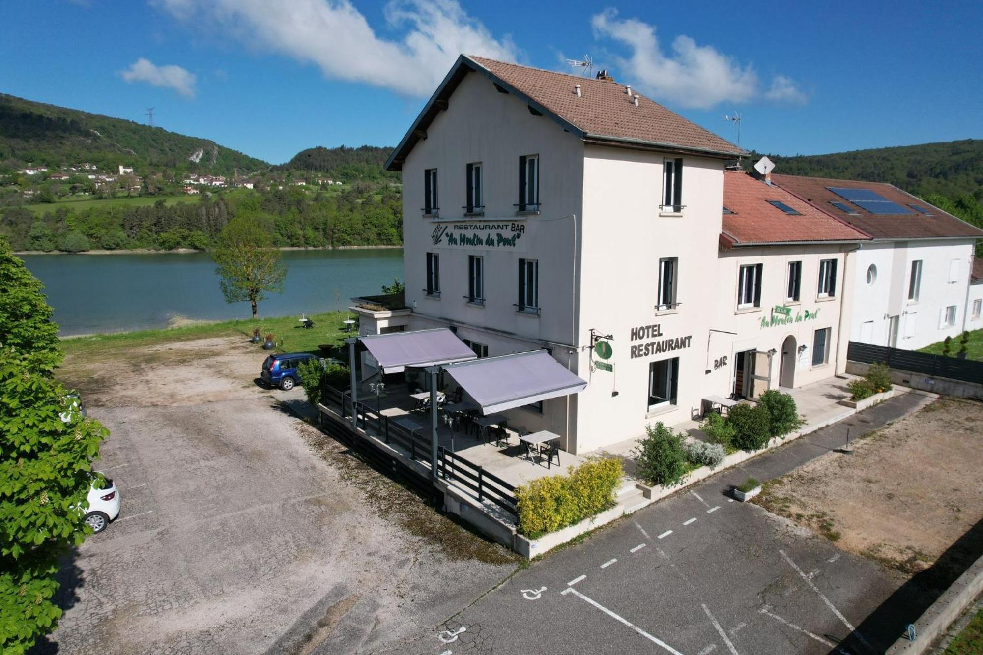 Au Moulin Du Pont Hotel Samognat Exterior photo